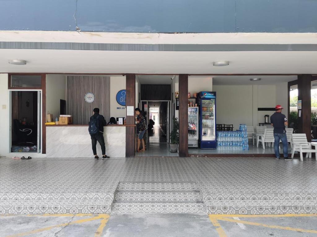 迪杰酒店 是拉差 外观 照片